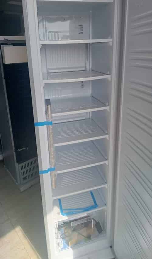 YOHAKO 258L Solar Ice Maker Freezer (inside view)